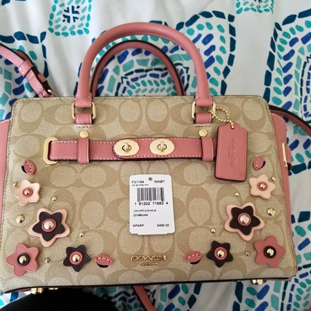 Beautiful Coach signature purse and wallet